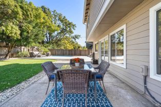 Single Family Residence,  Wooded Glen court, Windsor, CA 95492 - 35