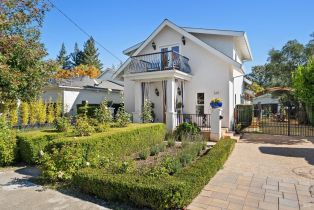 Single Family Residence, 620 Brown St, Healdsburg, CA  Healdsburg, CA 95448