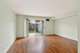 Condominium, Elbridge avenue, Cloverdale, CA 95425 - 3