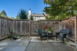 Townhouse, Shelter Creek drive, Napa, CA 94558 - 12
