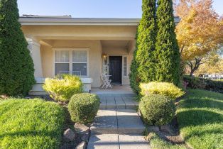 Single Family Residence, 4 Firefly Ln, Napa, CA  Napa, CA 94558