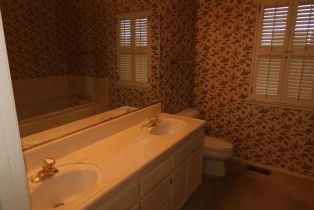 Single Family Residence,  Singing Brook circle, Santa Rosa, CA 95409 - 14