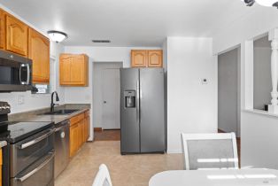 Single Family Residence, Madrid court, Napa, CA 94559 - 17