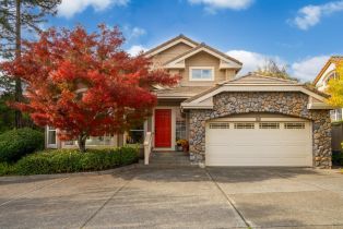 Single Family Residence, 63 Windsor Ln, Petaluma, CA  Petaluma, CA 94952