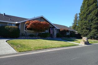 Single Family Residence, 6133 Tamara Ln, Windsor, CA  Windsor, CA 95492