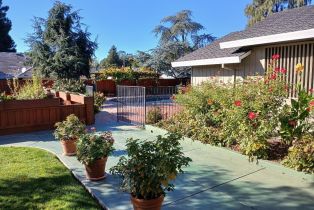 Single Family Residence,  Tamara lane, Windsor, CA 95492 - 3