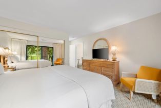 Condominium,  Augusta circle, Napa, CA 94558 - 32