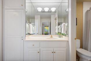 Condominium,  Augusta circle, Napa, CA 94558 - 15