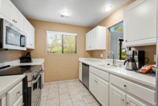 Condominium,  Augusta circle, Napa, CA 94558 - 17