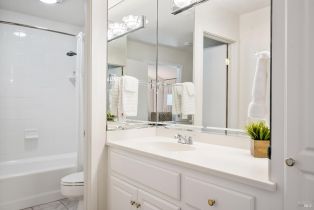 Condominium,  Augusta circle, Napa, CA 94558 - 34