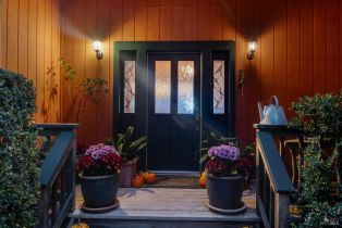 Single Family Residence, 700 Old King Rd, Petaluma, CA  Petaluma, CA 94952