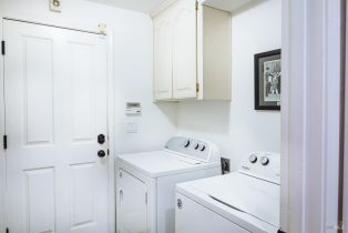 Single Family Residence,  Wine court, Petaluma, CA 94954 - 36