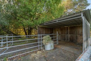 Single Family Residence,  Balverne lane, Windsor, CA 95492 - 60