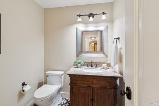 Single Family Residence,  Balverne lane, Windsor, CA 95492 - 38