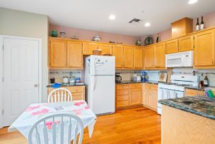 Single Family Residence,  Cambridge lane, Petaluma, CA 94952 - 12