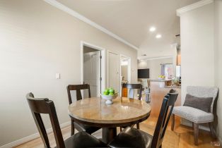 Townhouse,  Valley Oak drive, Napa, CA 94558 - 24