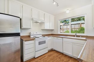 Single Family Residence, Patrick court, Santa Rosa, CA 95409 - 10