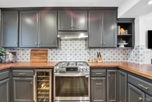 Single Family Residence, Rincon Meadows court, Santa Rosa, CA 95409 - 13