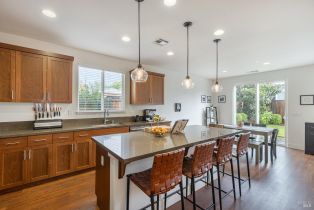 Single Family Residence,  Saffron court, Napa, CA 94559 - 12