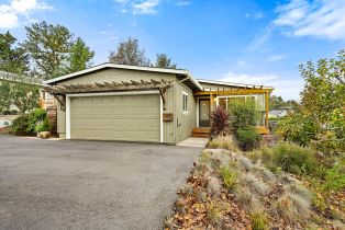 Single Family Residence, 576 Cleveland Ave, Sebastopol, CA  Sebastopol, CA 95472
