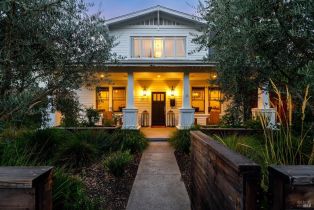 Single Family Residence, 319 1st St, Healdsburg, CA  Healdsburg, CA 95448