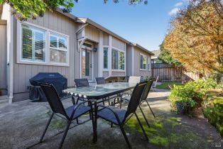 Single Family Residence,  Leno drive, Windsor, CA 95492 - 33