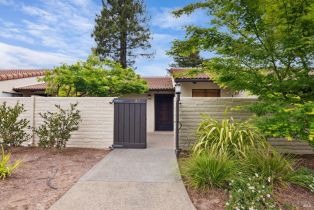 Condominium,  Fairways drive, Napa, CA 94558 - 8