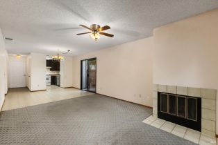 Condominium,  Cross avenue, Santa Rosa, CA 95401 - 2