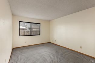 Condominium,  Cross avenue, Santa Rosa, CA 95401 - 7