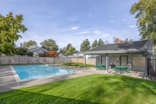 Condominium,  Cross avenue, Santa Rosa, CA 95401 - 17