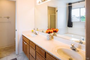 Single Family Residence,  Belfiore lane, Windsor, CA 95492 - 35