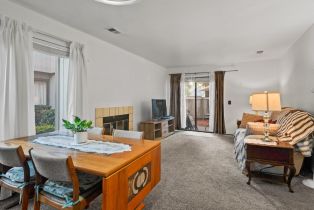 Townhouse,  Occidental circle, Santa Rosa, CA 95401 - 6