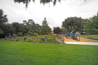 Single Family Residence,  Luna court, Santa Rosa, CA 95405 - 28