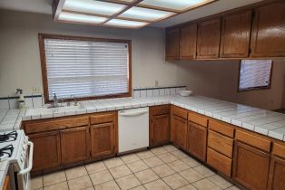 Single Family Residence,  Walten way, Windsor, CA 95492 - 6