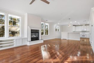 Condominium,  McClelland drive, Windsor, CA 95492 - 7