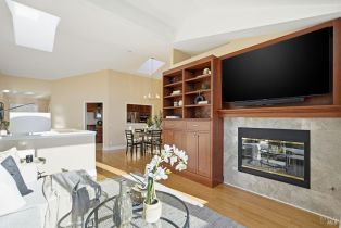 Condominium,  Stonefield lane, Santa Rosa, CA 95403 - 5