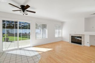 Single Family Residence,  Wooded Glen court, Windsor, CA 95492 - 6