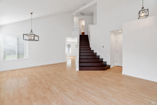 Single Family Residence,  Wooded Glen court, Windsor, CA 95492 - 4