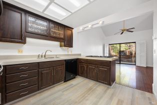 Townhouse,  Lakewood drive, Windsor, CA 95492 - 15