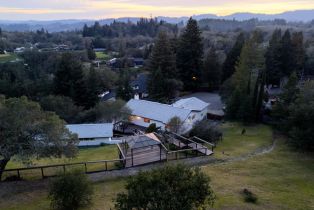 Single Family Residence,  Burgundy road, Healdsburg, CA 95448 - 4