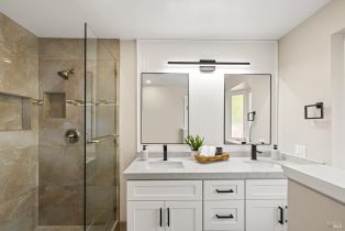 Single Family Residence,  Burgundy road, Healdsburg, CA 95448 - 7