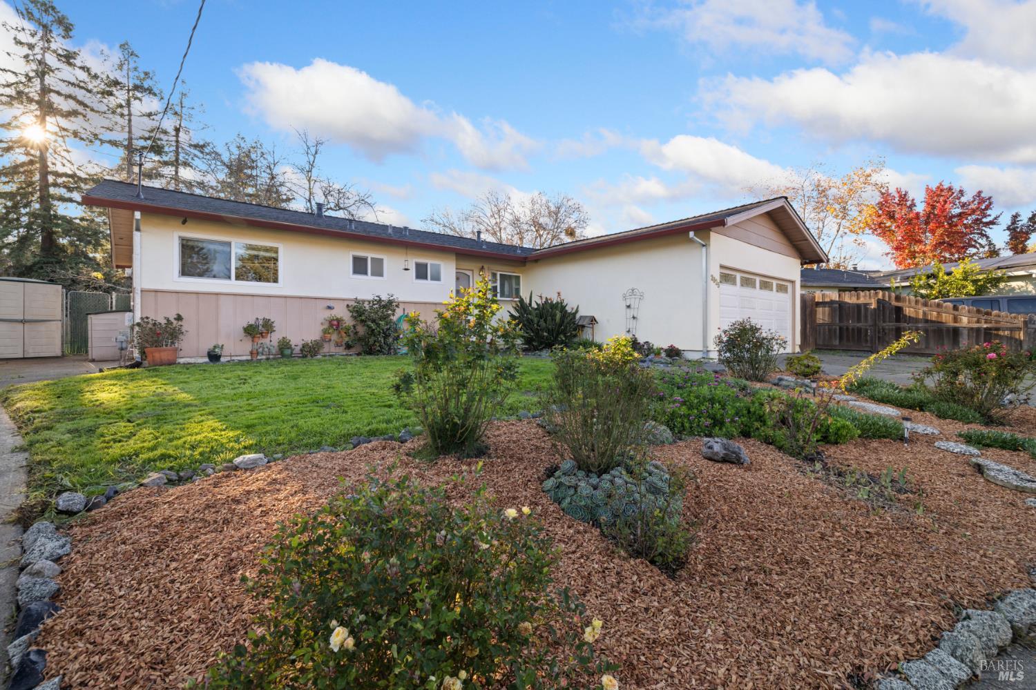 Single Family Residence, Seneca lane, Santa Rosa, CA 95403 - 1