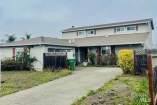 Single Family Residence, 1713 Alhambra Ct, Petaluma, CA  Petaluma, CA 94954