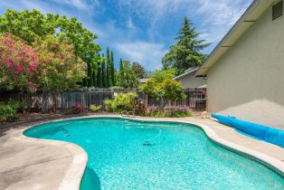 Single Family Residence,  Dunaway drive, Santa Rosa, CA 95403 - 3