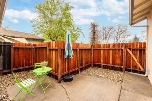 Condominium,  Agnew place, Santa Rosa, CA 95401 - 28