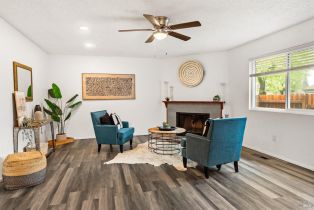 Condominium, 724 Agnew Pl, Santa Rosa, CA  Santa Rosa, CA 95401