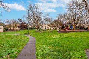 Condominium,  Agnew place, Santa Rosa, CA 95401 - 25