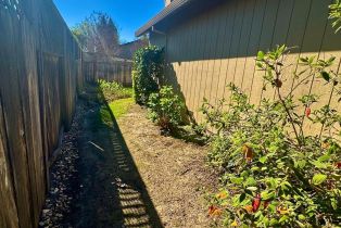 Single Family Residence, Rio Ruso drive, Windsor, CA 95492 - 8