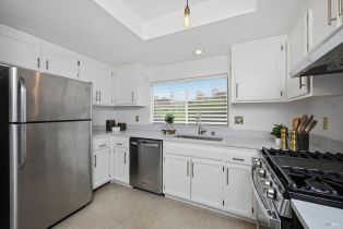 Townhouse, Freedom lane, Petaluma, CA 94952 - 4