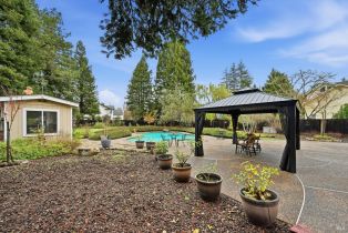 Single Family Residence,  Blazing Star court, Windsor, CA 95492 - 40